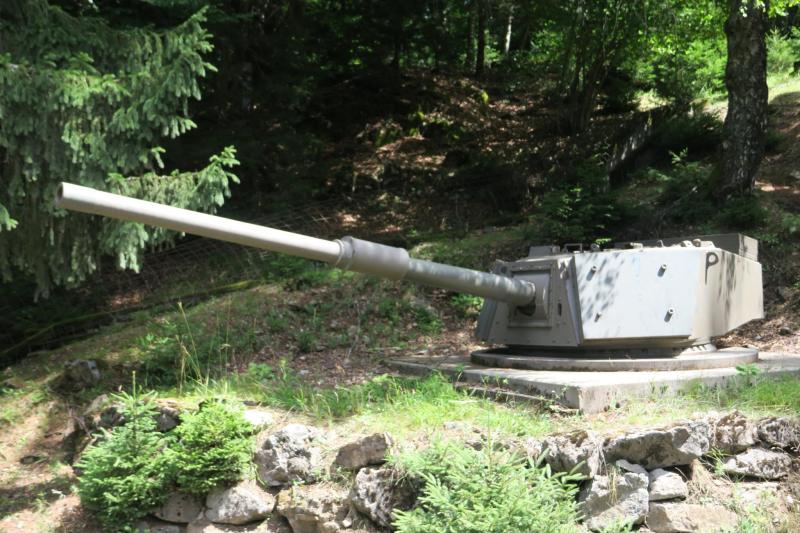 Charioteer torony 105 mm-es löveggel