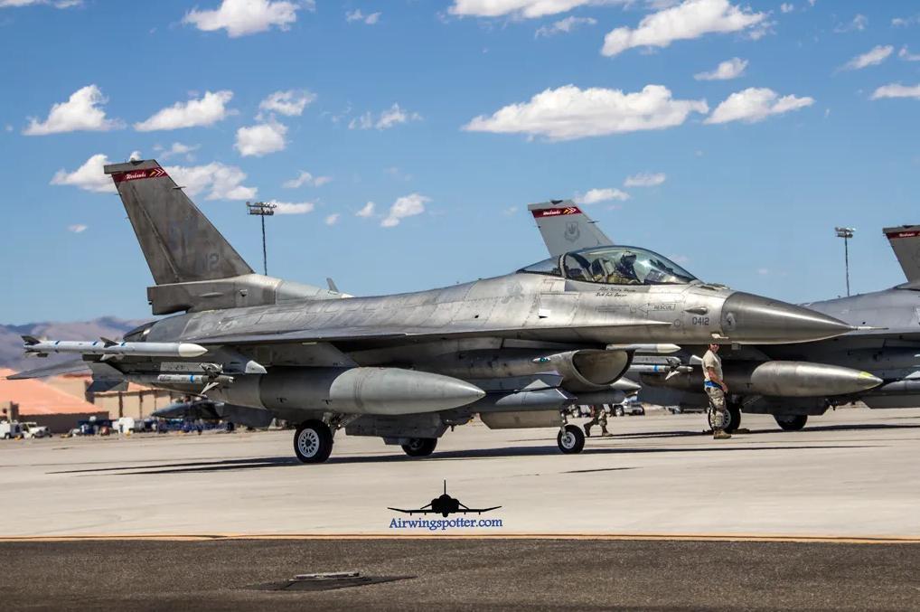 Have glass I vagy II - F-16C ANG
