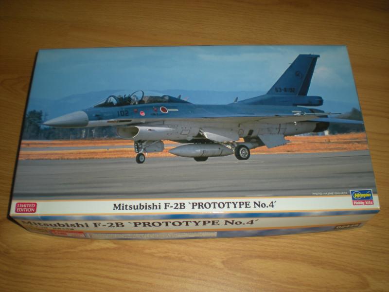 1/72! Matrica hiányos! Hiányzik a 4 db. UR jelzésű külön alkatrész, de ezek hiányában is egész gép építhető belőle! 6500-